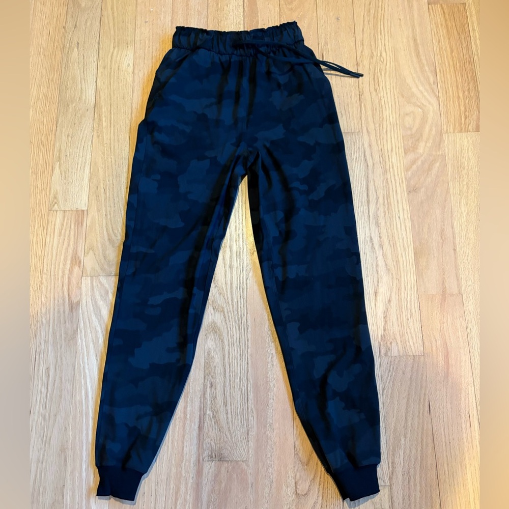Lululemon Stretch High Rise Jogger 2 Dark Camo